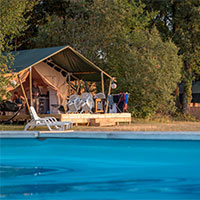 Campingplatz Les Cabanes de Rouffignac in Dordogne, Frankreich