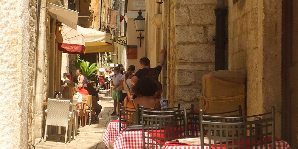 Ein entspannter Bummel durch die historische Innenstadt von Split Ein entspannter Bummel durch die historische Innenstadt von Split