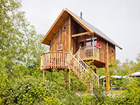 Vossenburcht Baumhutte