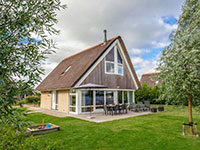 Terherne WasserFerienhaus 'Buitenvaart' 6-8p