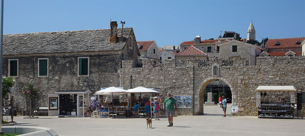 Festungsmauer in Primo&scaron;ten