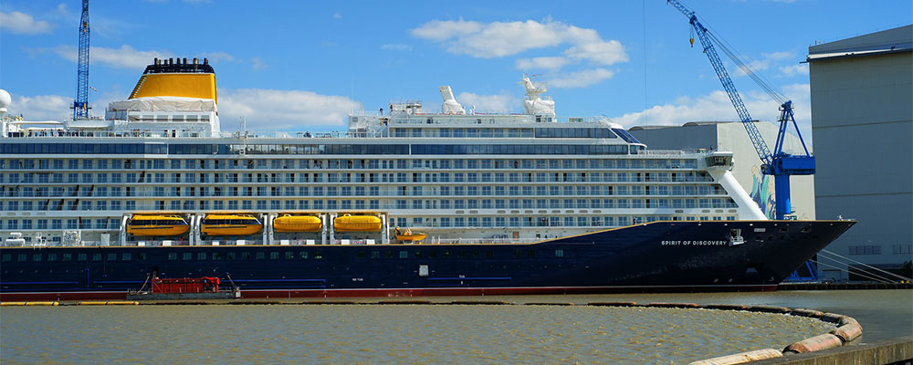 Hier entstehen Kreuzfahrtgiganten auf der Papenburger Meyer Werft Bild von Karsten Paulick auf Pixabay