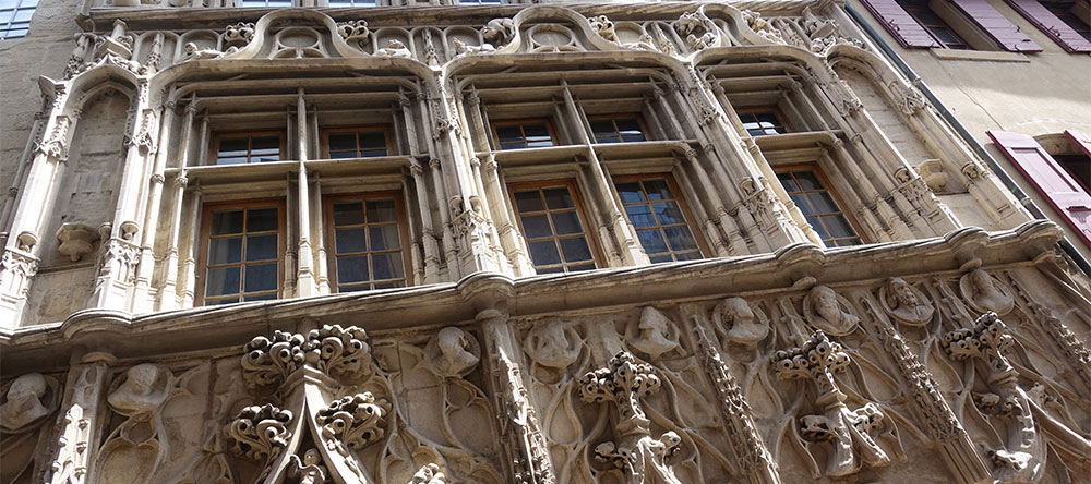 Le Maison des Têtes Le Maison des Têtes