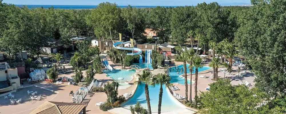 Les Vagues, ein Campingpark mit sch&ouml;nem Sandstrand und Poolkomplex