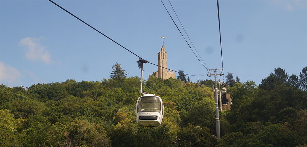 Mit der Seilbahn hinauf zum Montanha da Penha Mit der Seilbahn hinauf zum Montanha da Penha