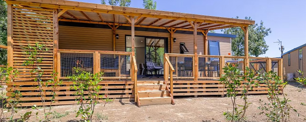 Das Mobilheim Ultimate Plus van Eurocamp finden Sie auf ausgew&auml;hlten Luxuscampingpl&auml;tzen in Europa