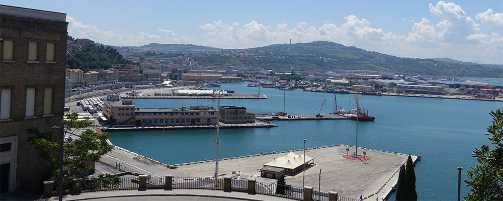 Ancona, Blick &uuml;ber den Hafen