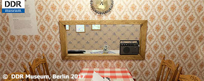 Auf den Spuren eines jüngst untergegangenen Staates