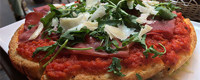 Das Geheimnis des leckersten Pizzabodens