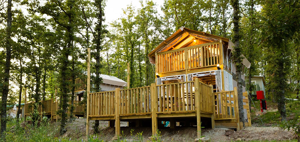 Airlodge &ndash; Glamping auf zwei Etagen mit Blick in den Himmel