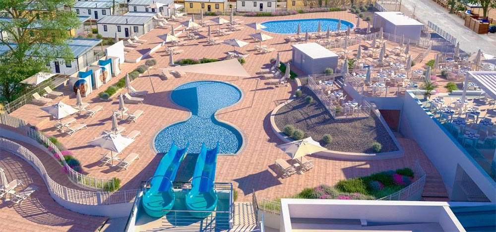 Neues Schwimmbad mit Wasserrutschen Neues Schwimmbad mit Wasserrutschen