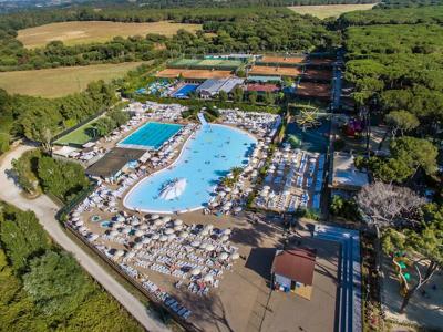 Thumbnail 2 van hu Fabulous village