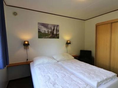 Thumbnail 5 van UplandParcs Dumel