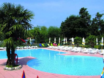 Thumbnail 2 van Lido Okay (Lago Maggiore)