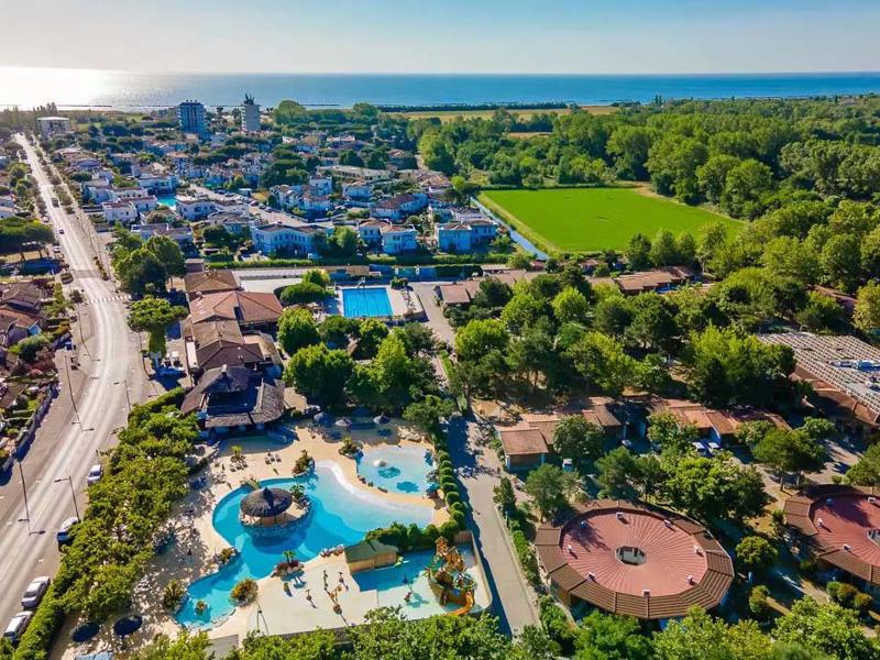 Foto van Tahiti Village