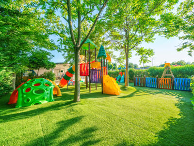 Thumbnail 2 van Stork Family Village