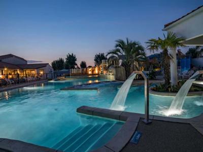 Thumbnail 4 van Les Ecureuils (St.Hilaire)