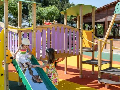 Thumbnail 3 van Prades Park