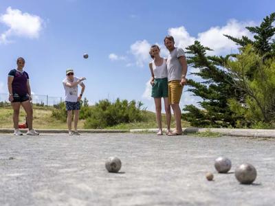 Thumbnail 4 van Amis de la Plage