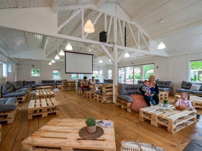 Thumbnail 5 van Country Park Crécy La Chapelle