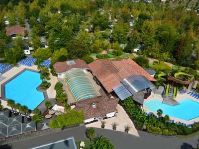 Thumbnail 2 van Sen Yan