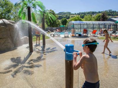 Thumbnail 3 van Detente et Clapotis