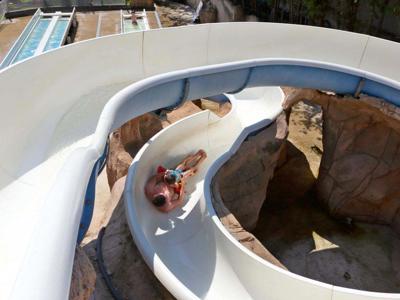 Thumbnail 3 van Tucan