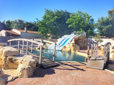 Thumbnail 2 van Les Gros Joncs